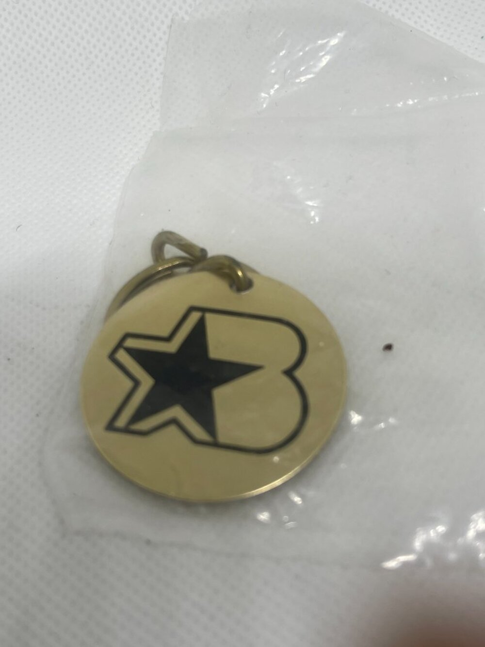 Vintage BET Black Entertainment Television Keychain New Sealed - Picture 2 of 3